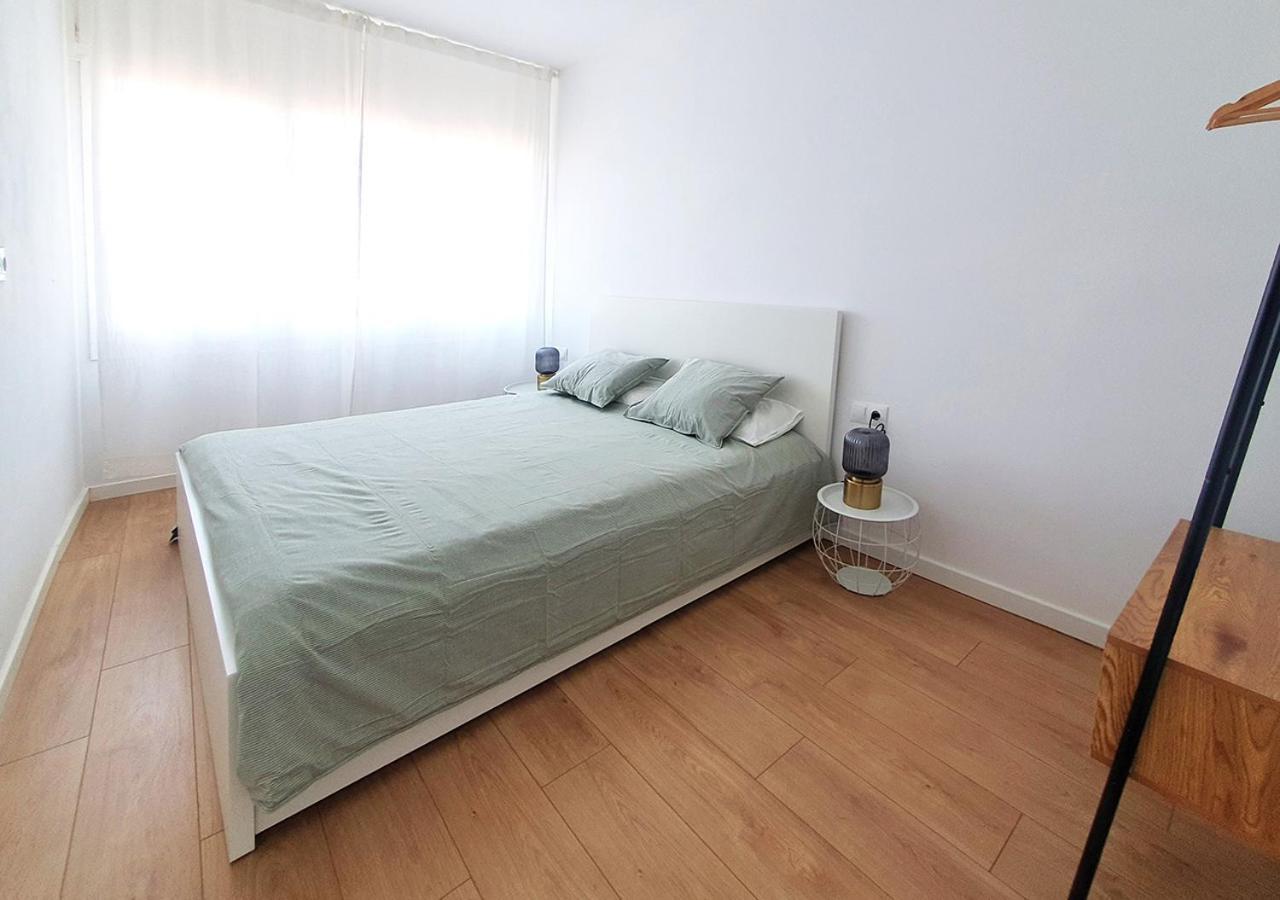 Acojedor Piso Cerca Del Metro Apartment Cornellà de Llobregat Exterior foto